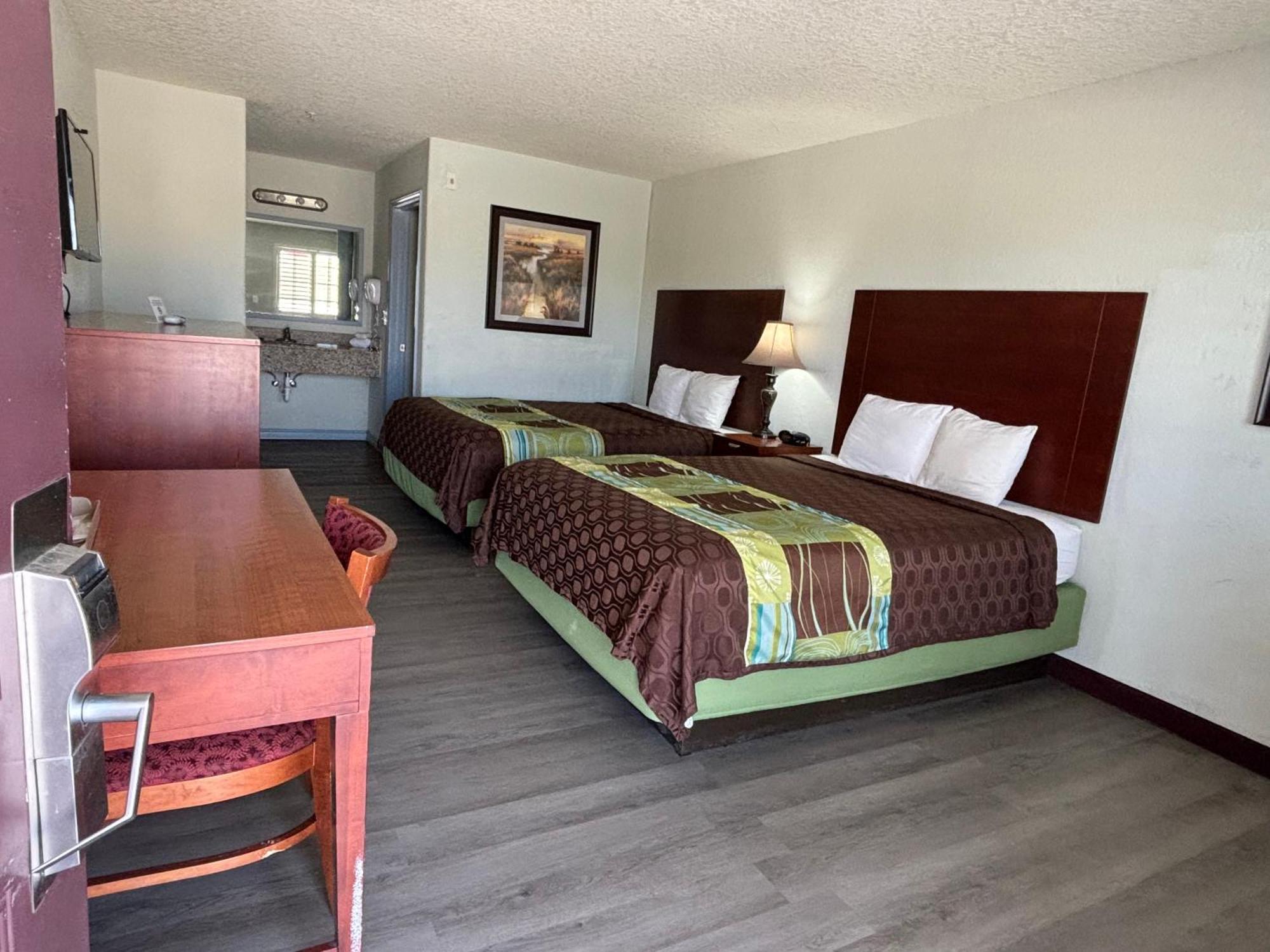 Hotel Bien Venido Pearsall Exterior photo